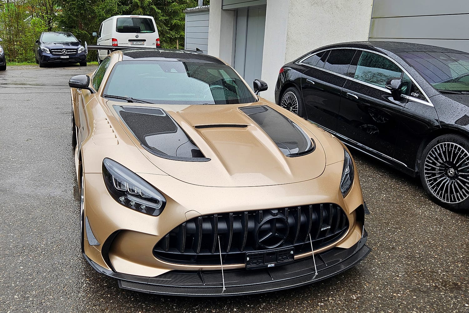 Mercedes-AMG GT Black Series beim exklusiven Fahrzeugtransport von Under Cover